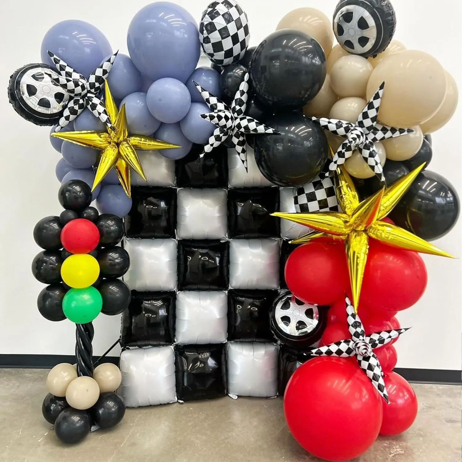 25Pcs Black and White Square Foil Balloons Wall Tunnel Backdrop Double Sided Metallic Balloon Arch Garland Kit For Checkered Racing Car Birthday New Year Party Decorations