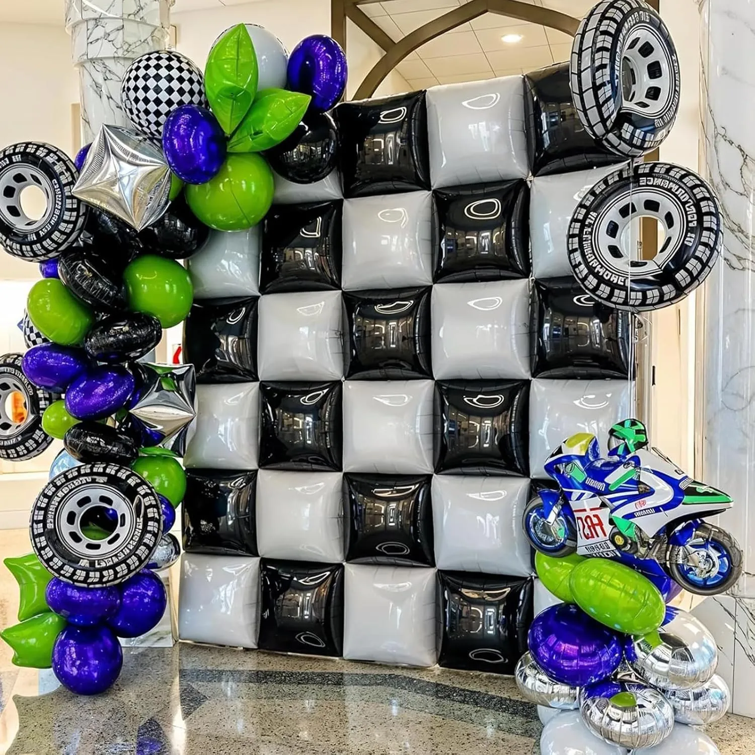 25Pcs Black and White Square Foil Balloons Wall Tunnel Backdrop Double Sided Metallic Balloon Arch Garland Kit For Checkered Racing Car Birthday New Year Party Decorations