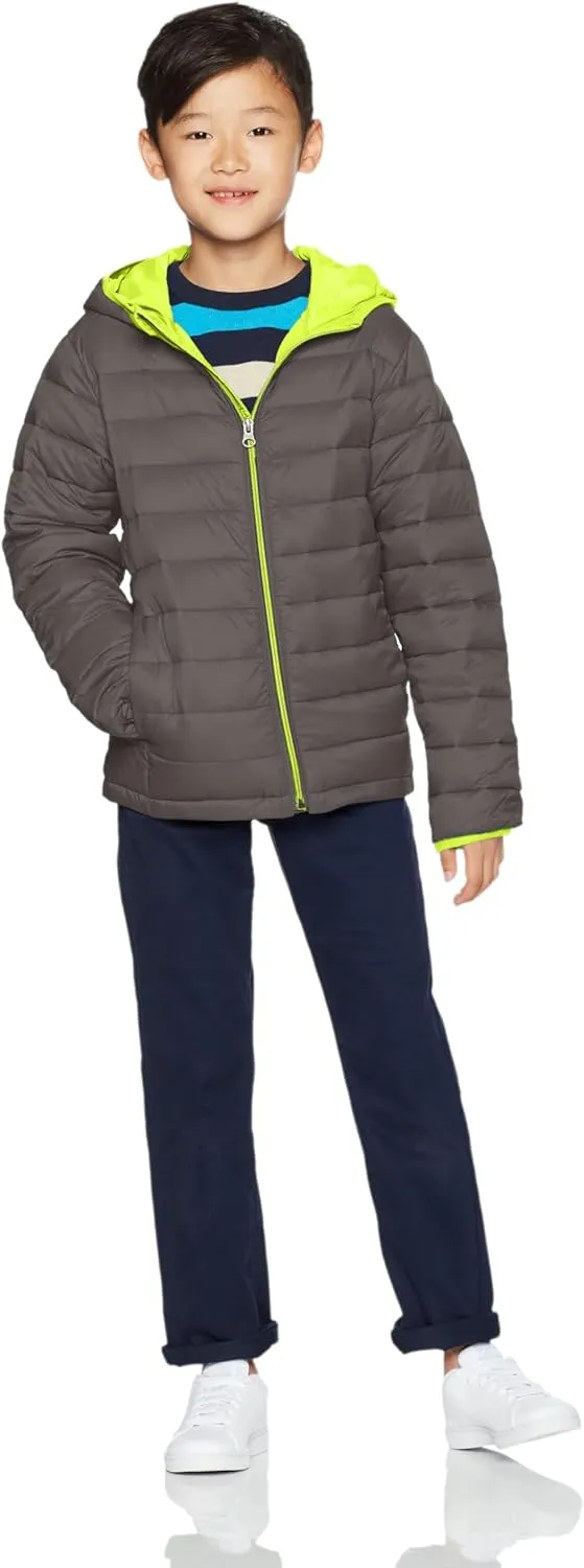 Amazon Essentials Boys and Toddlers' Lightweight Water-Resistant Packable Hooded Puffer Jacket