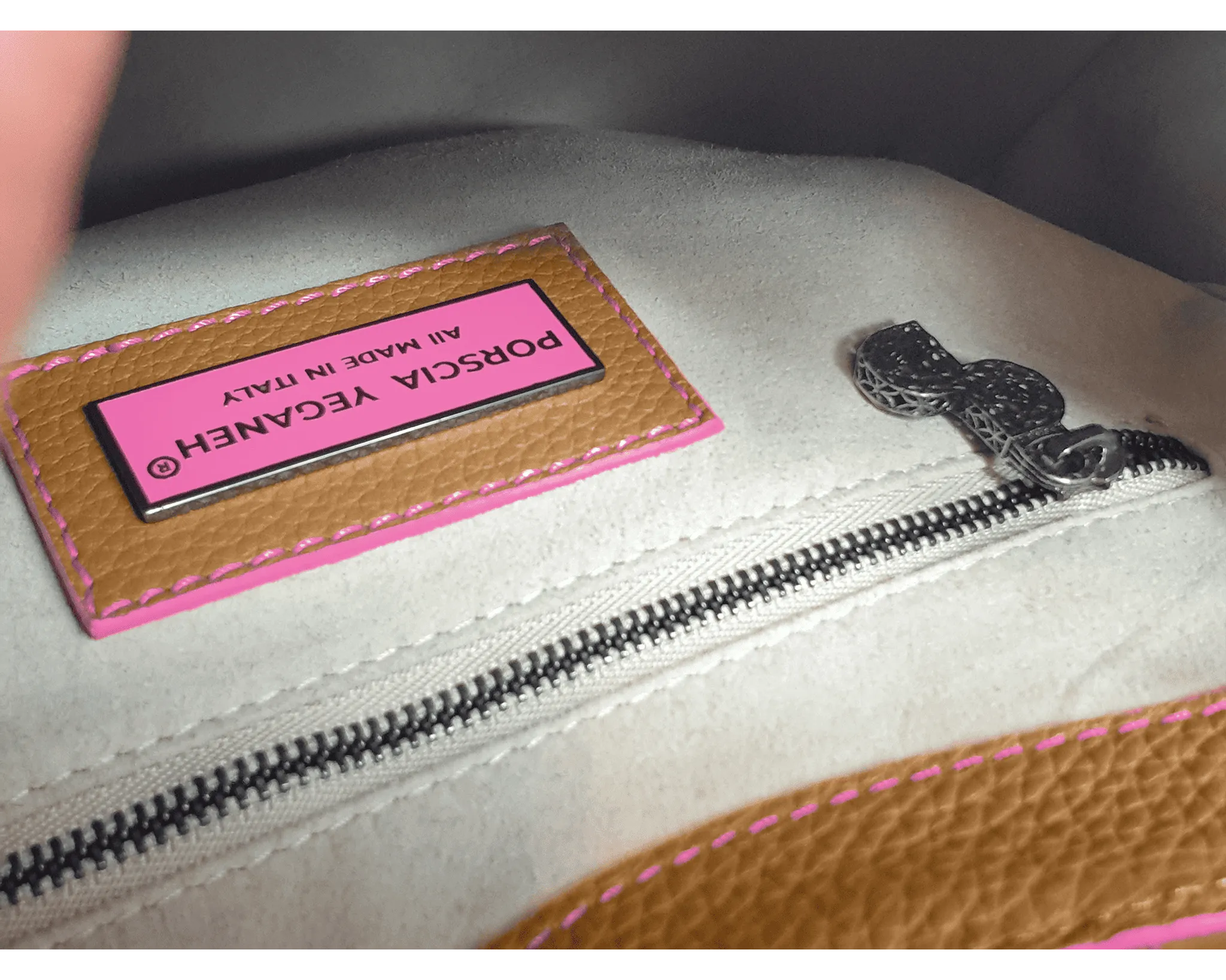 ANNIA Tote