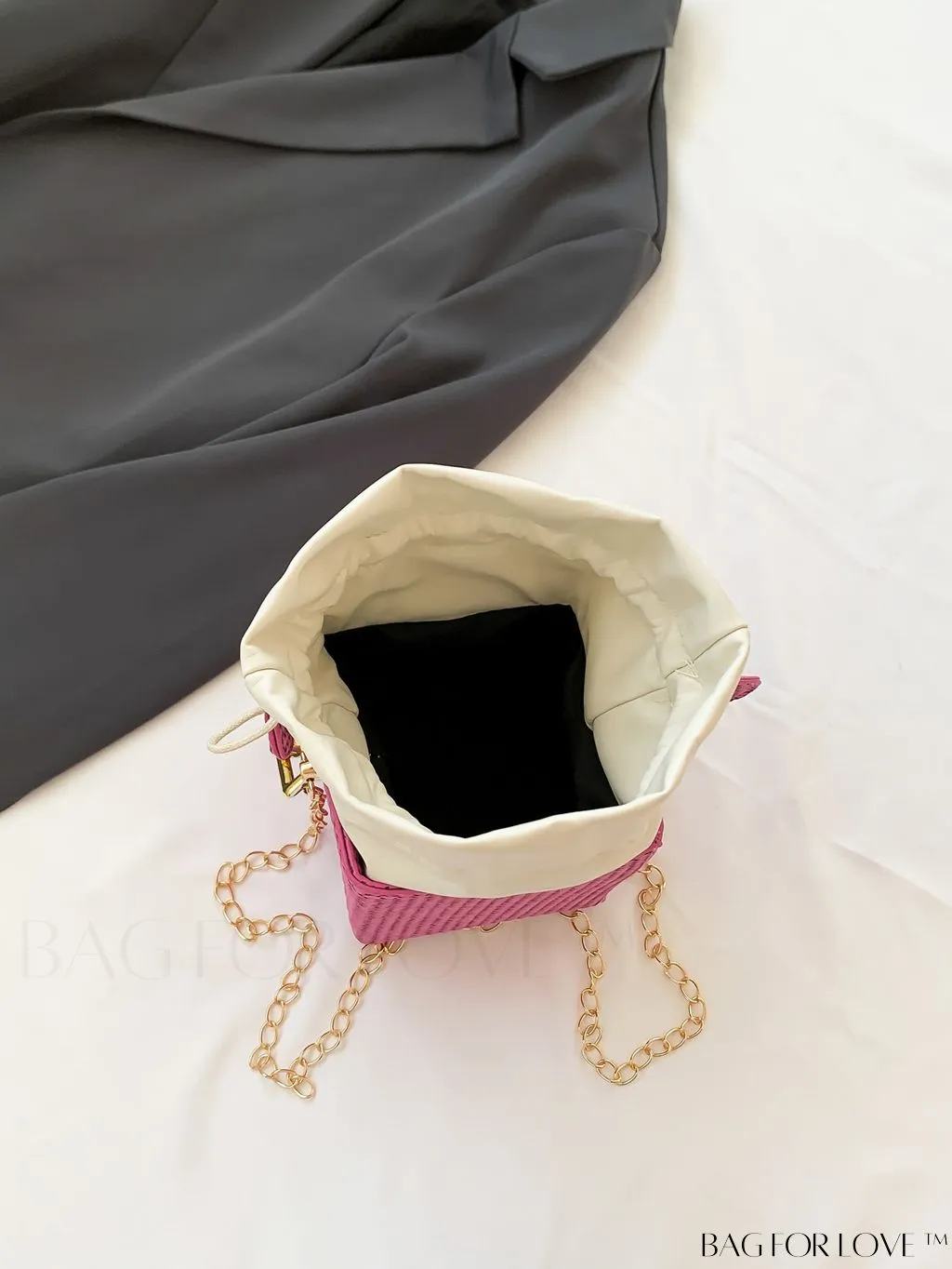 BagForLove - Chic Drawstring Crossbody Bag with Chain Detail - Solid Color, Box Design