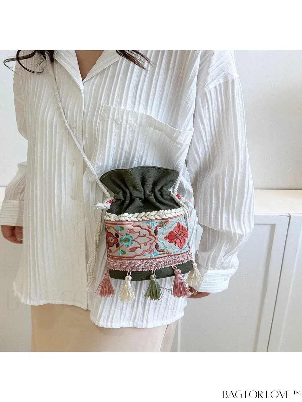 BagForLove - Classy Embroidered Bucket Bag with Floral Detail, Crossbody Style for Elegant Ladies