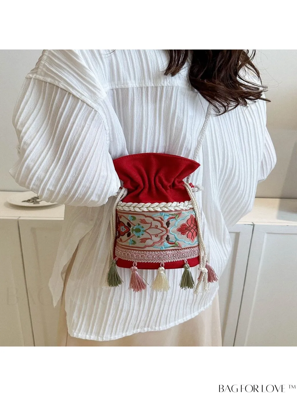 BagForLove - Classy Embroidered Bucket Bag with Floral Detail, Crossbody Style for Elegant Ladies