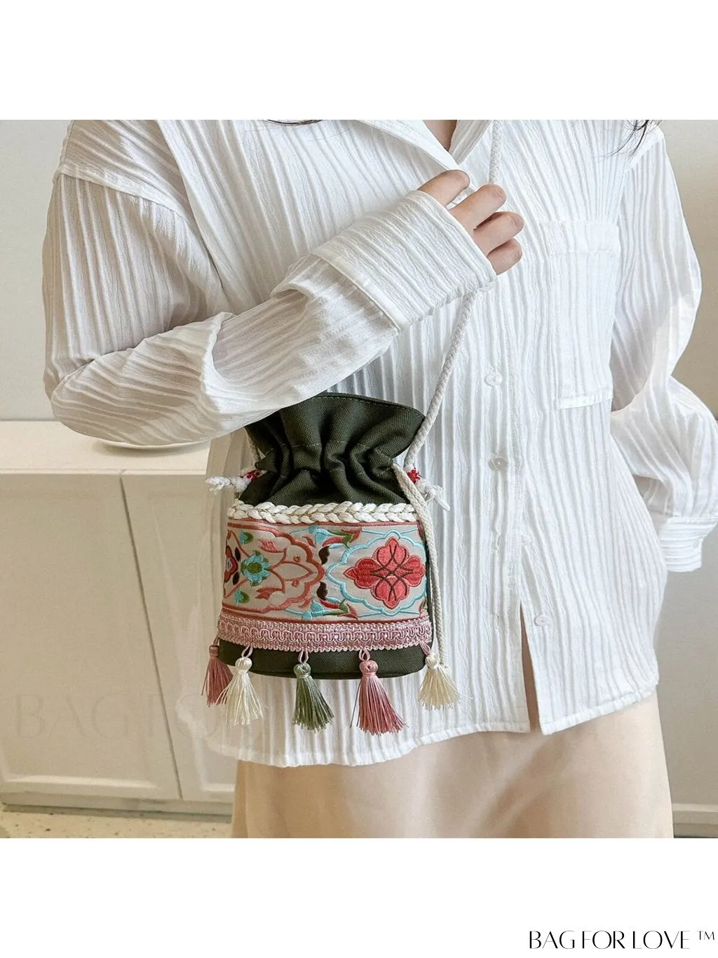 BagForLove - Classy Embroidered Bucket Bag with Floral Detail, Crossbody Style for Elegant Ladies