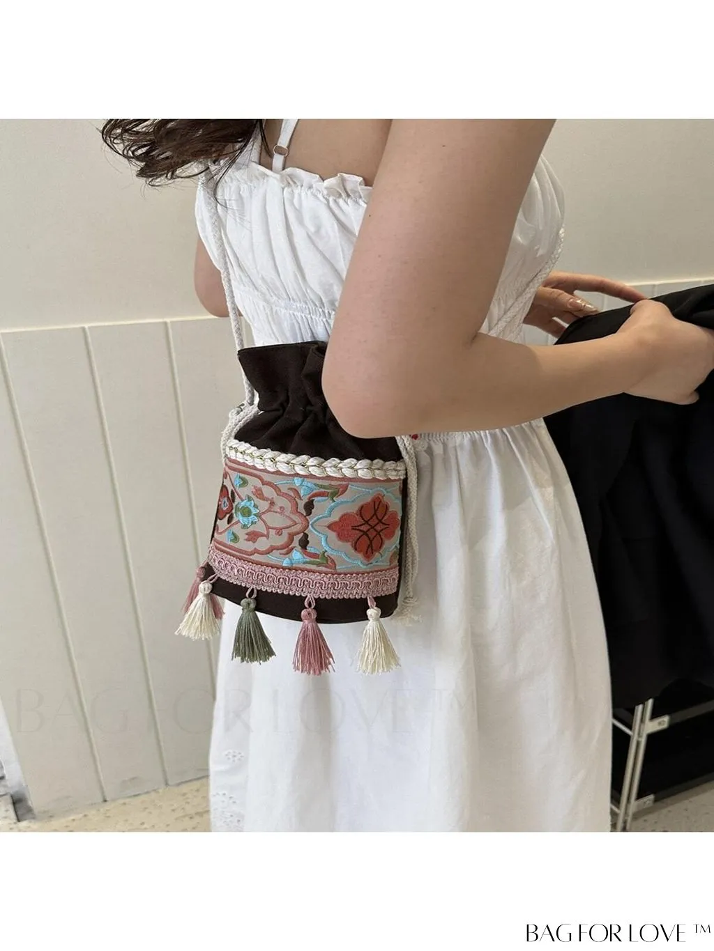 BagForLove - Classy Embroidered Bucket Bag with Floral Detail, Crossbody Style for Elegant Ladies