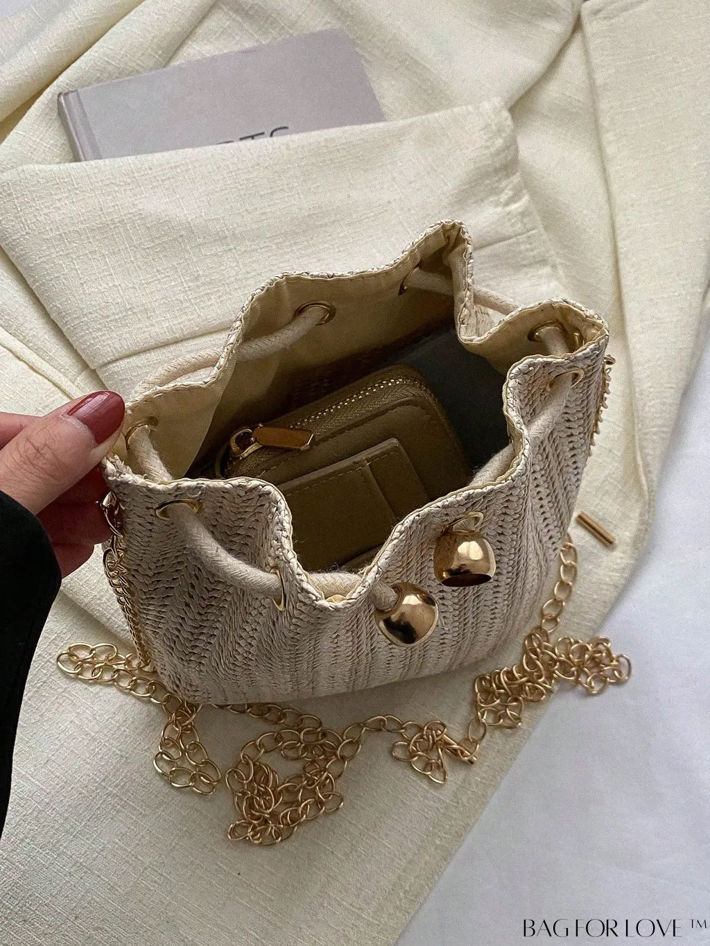 BagForLove - Compact Chain Strap Straw Bag in Vibrant Solid Color