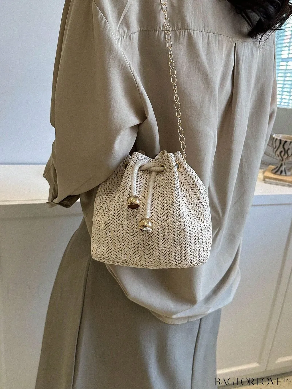 BagForLove - Compact Chain Strap Straw Bag in Vibrant Solid Color
