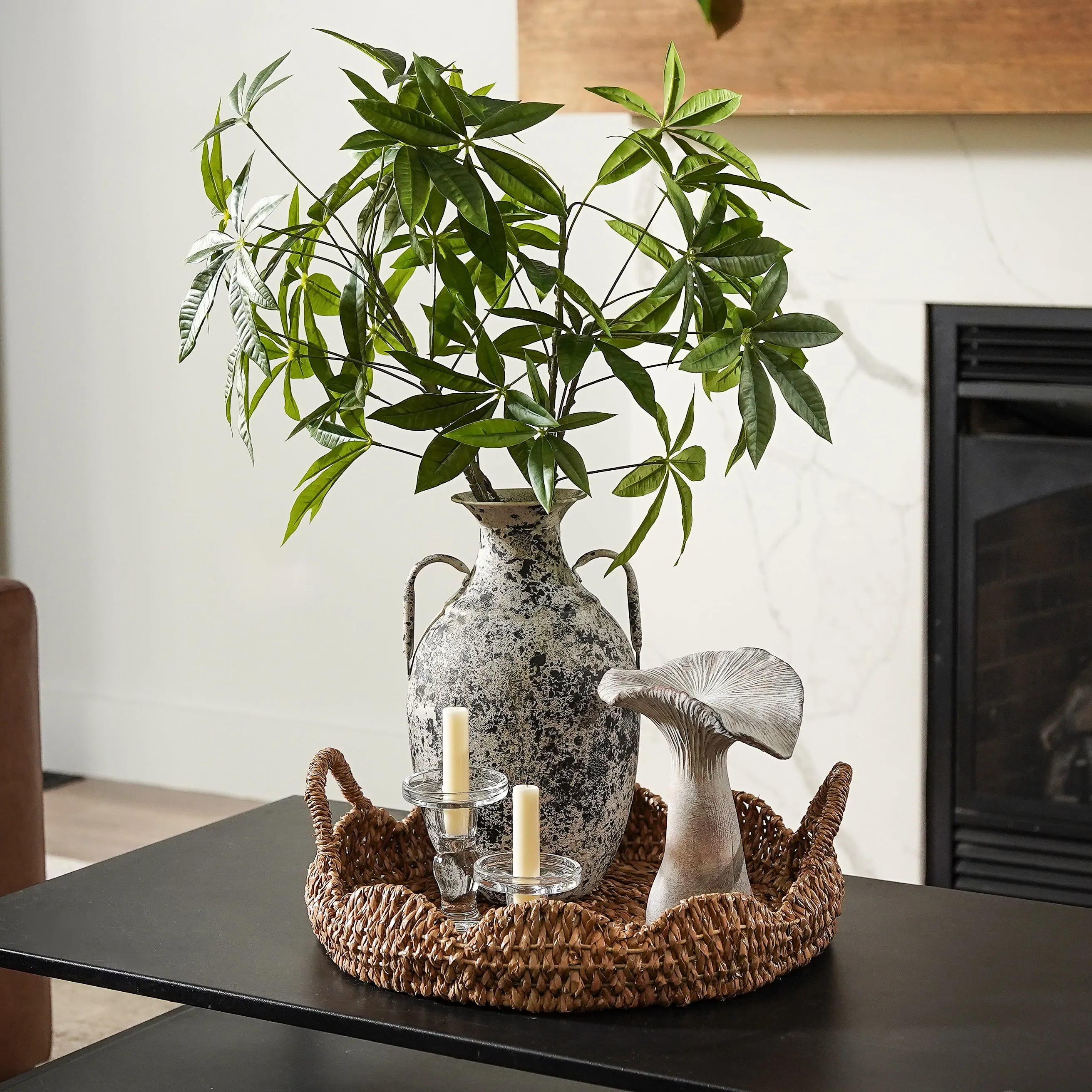 Braided Scalloped Seagrass Tray