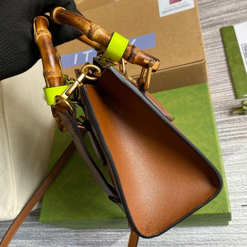 Charm - GG Bags - 1894