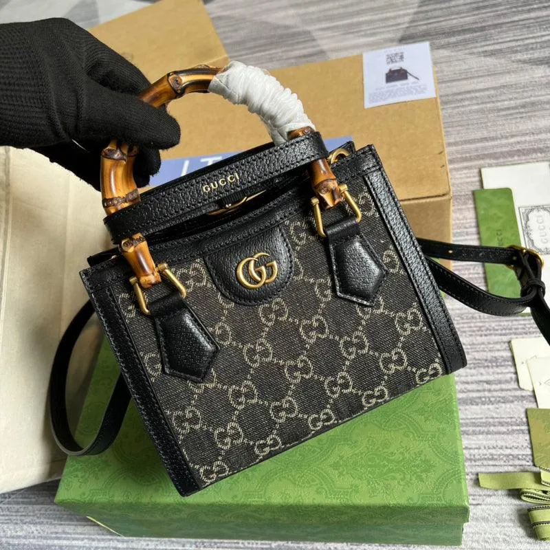 Charm - GG Bags - 499