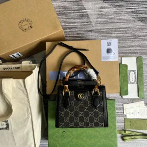 Charm - GG Bags - 499