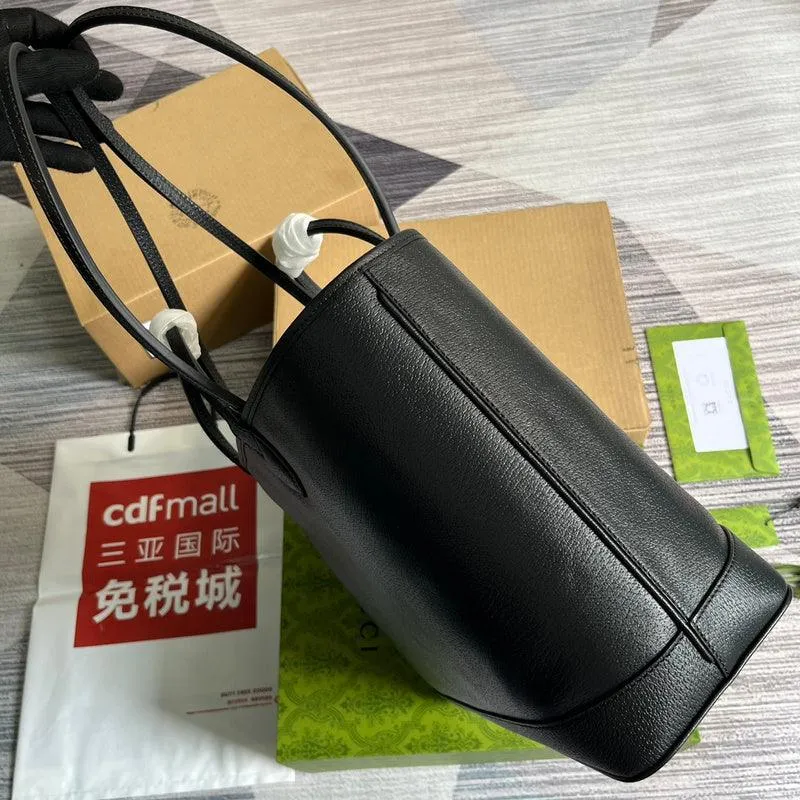 Charm - GG Bags - 664