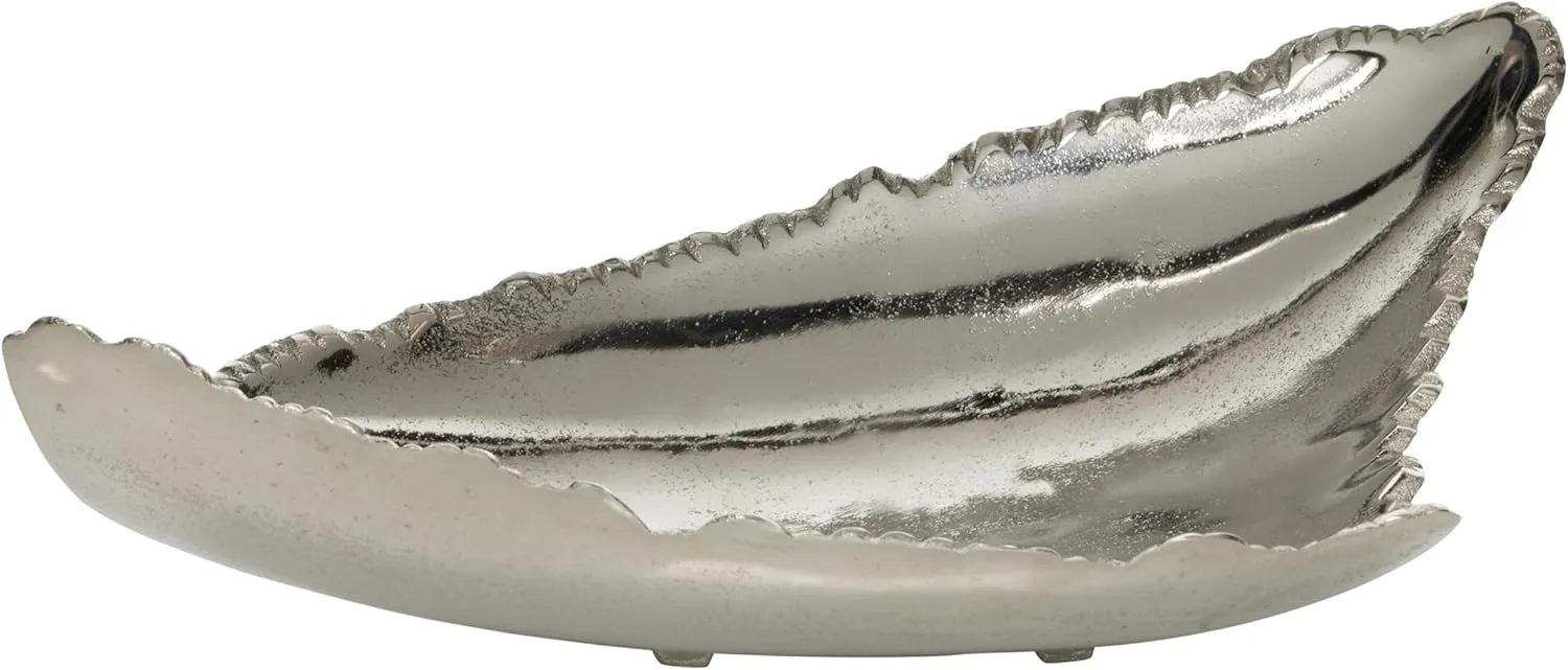 CosmoLiving by Cosmopolitan Aluminum Live Edge Tray, 16" x 11" x 5", Silver
