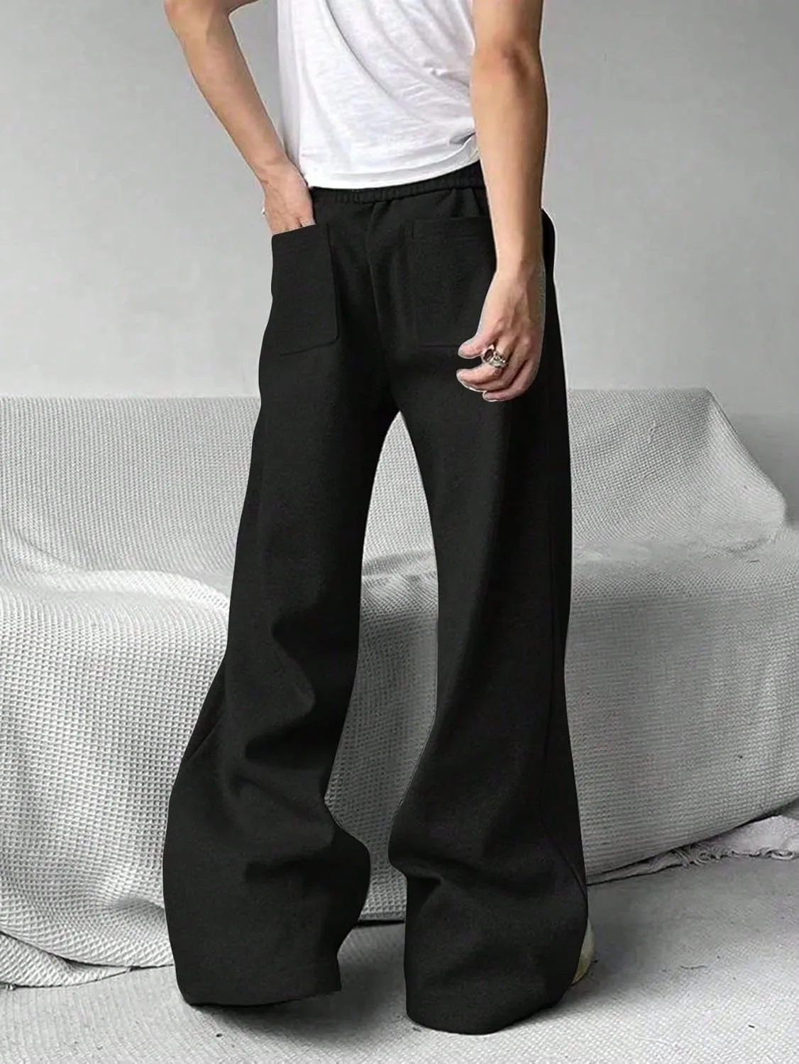 COZYEASE Men's Sweatpants Athletic Drawstring Waist Wide Leg Sweatpants Casual Baggy Pants with Pockets