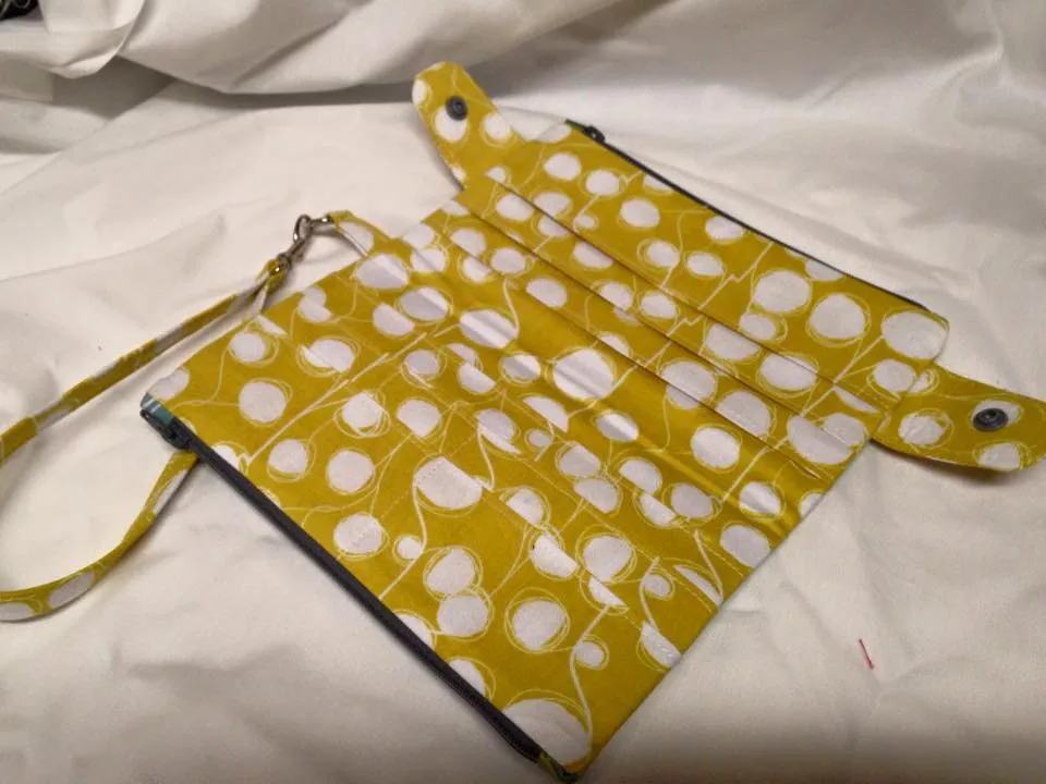 Della Wallet Clutch