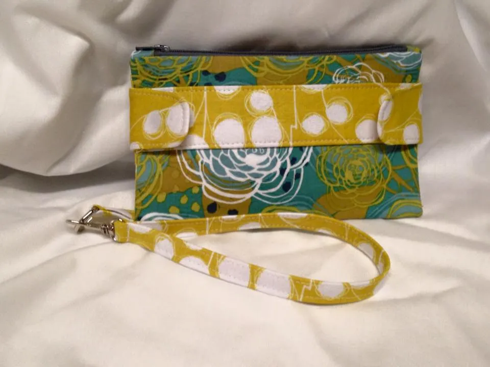 Della Wallet Clutch