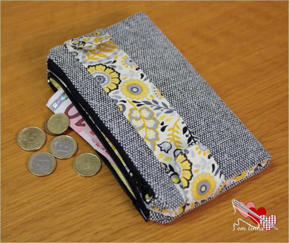 Della Wallet Clutch