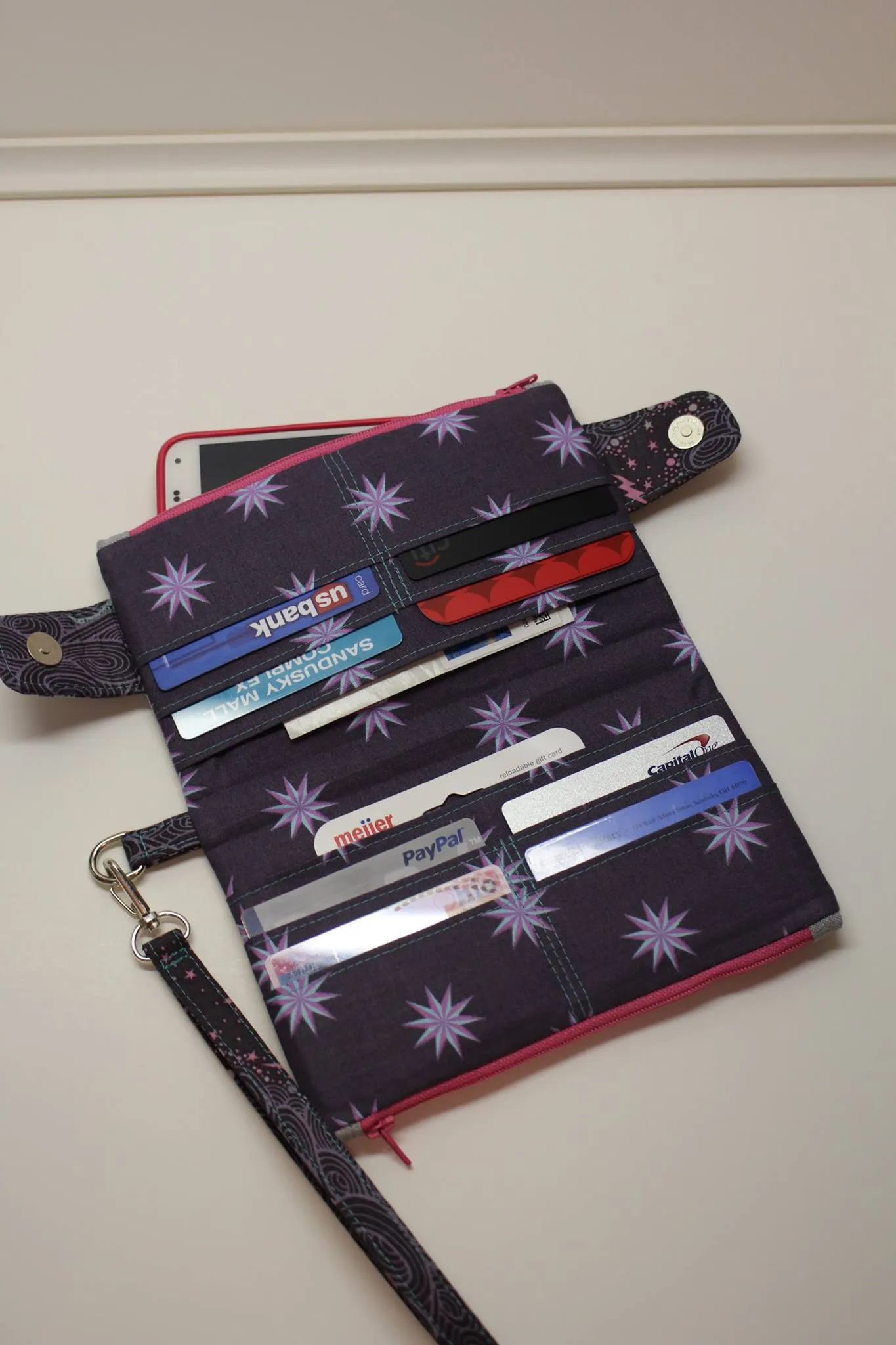 Della Wallet Clutch