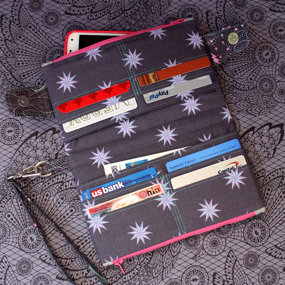 Della Wallet Clutch