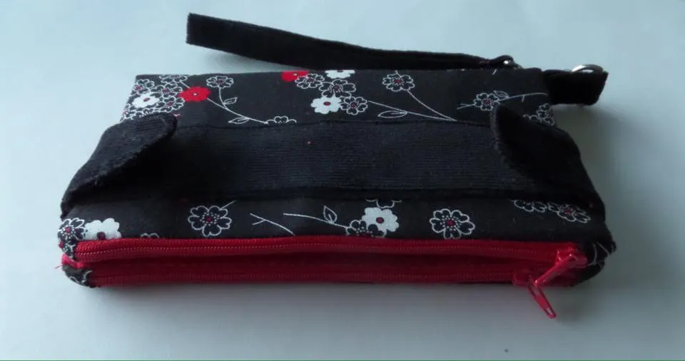 Della Wallet Clutch