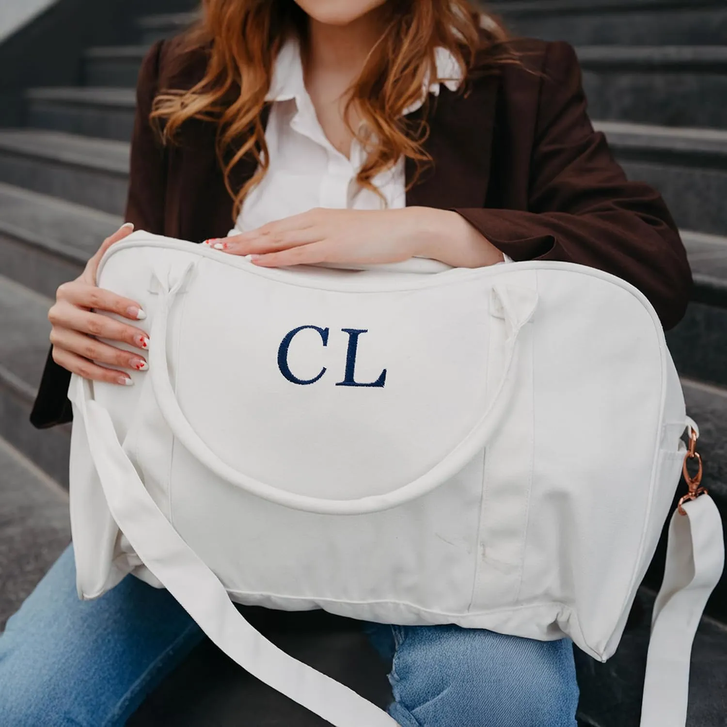 Embroidered Travel Duffle Bag with Name, Waterproof Personalized Weekender Bag, Custom Carry On Tote Bags for Women, Travel Essentials Gym Bag, Customized Hospital Bag, Overnight Luggage Bag - White