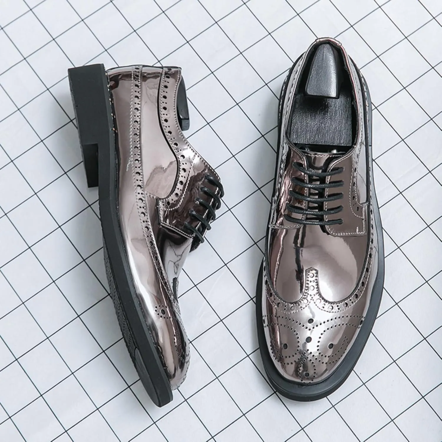 Men's Metallic Rose Gold Brogue Oxford Dress Shoes - Mirror Patent Leather Wingtips with Black Contrast Laces Thick Cushioned Sole & Reinforced Heel for Wedding/Formal Events/Office