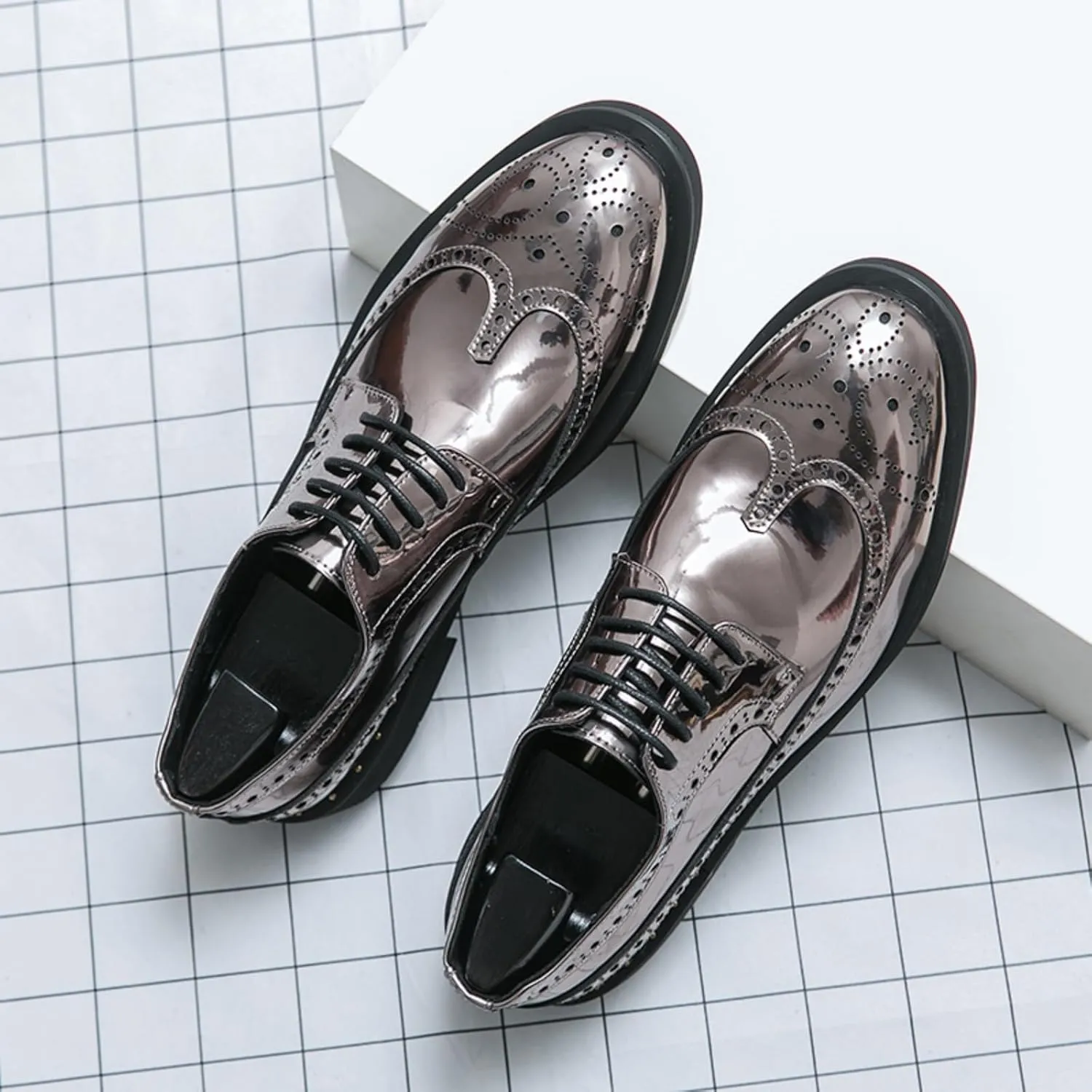 Men's Metallic Rose Gold Brogue Oxford Dress Shoes - Mirror Patent Leather Wingtips with Black Contrast Laces Thick Cushioned Sole & Reinforced Heel for Wedding/Formal Events/Office