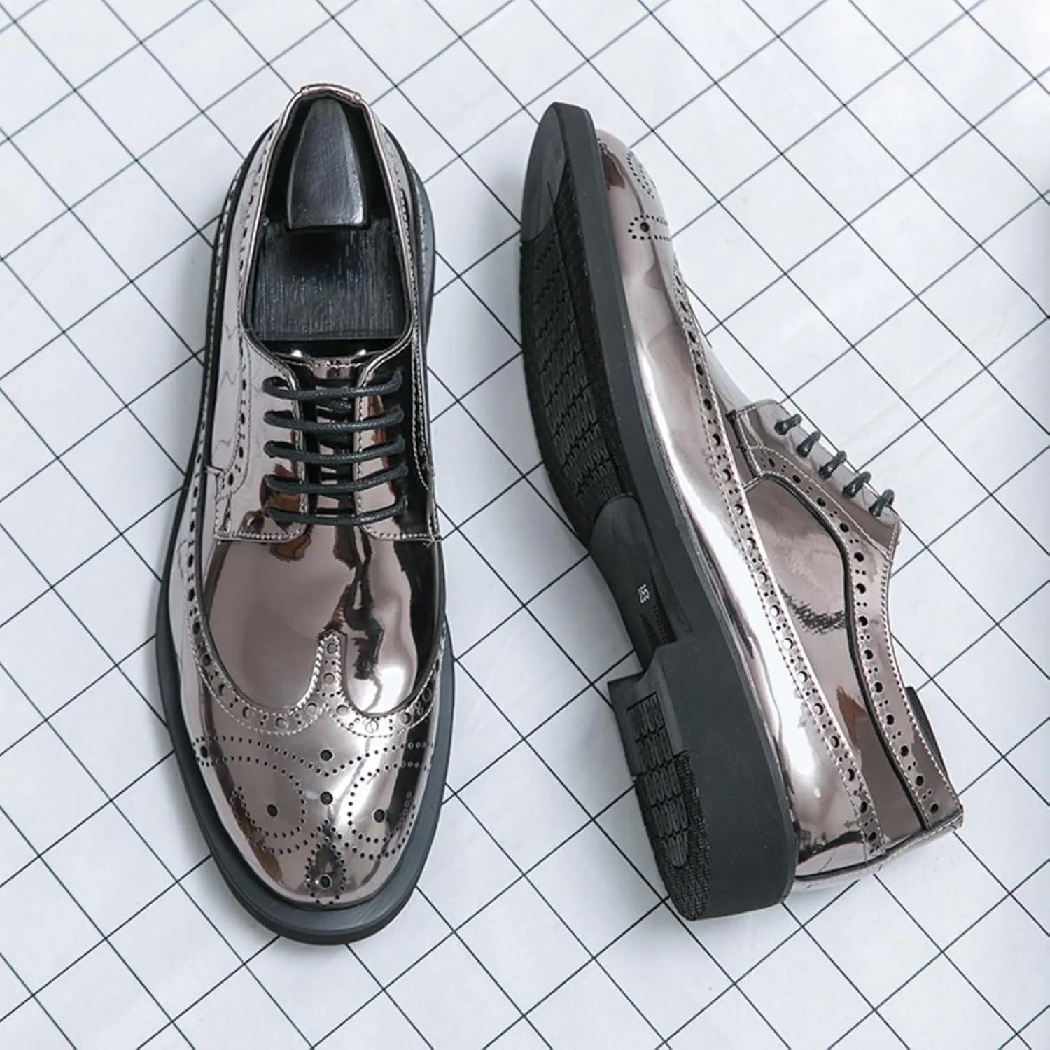 Men's Metallic Rose Gold Brogue Oxford Dress Shoes - Mirror Patent Leather Wingtips with Black Contrast Laces Thick Cushioned Sole & Reinforced Heel for Wedding/Formal Events/Office