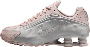 Nike Shox R4 Shoes (AR3565-600, Barely Rose/Metallic Platinum)