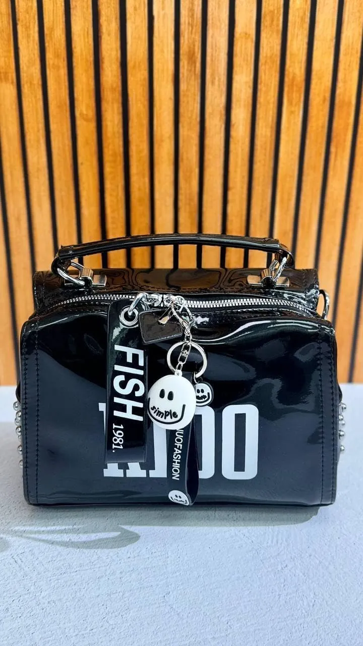 NYC Glam – A Bold Statement Bag with Futuristic Shine