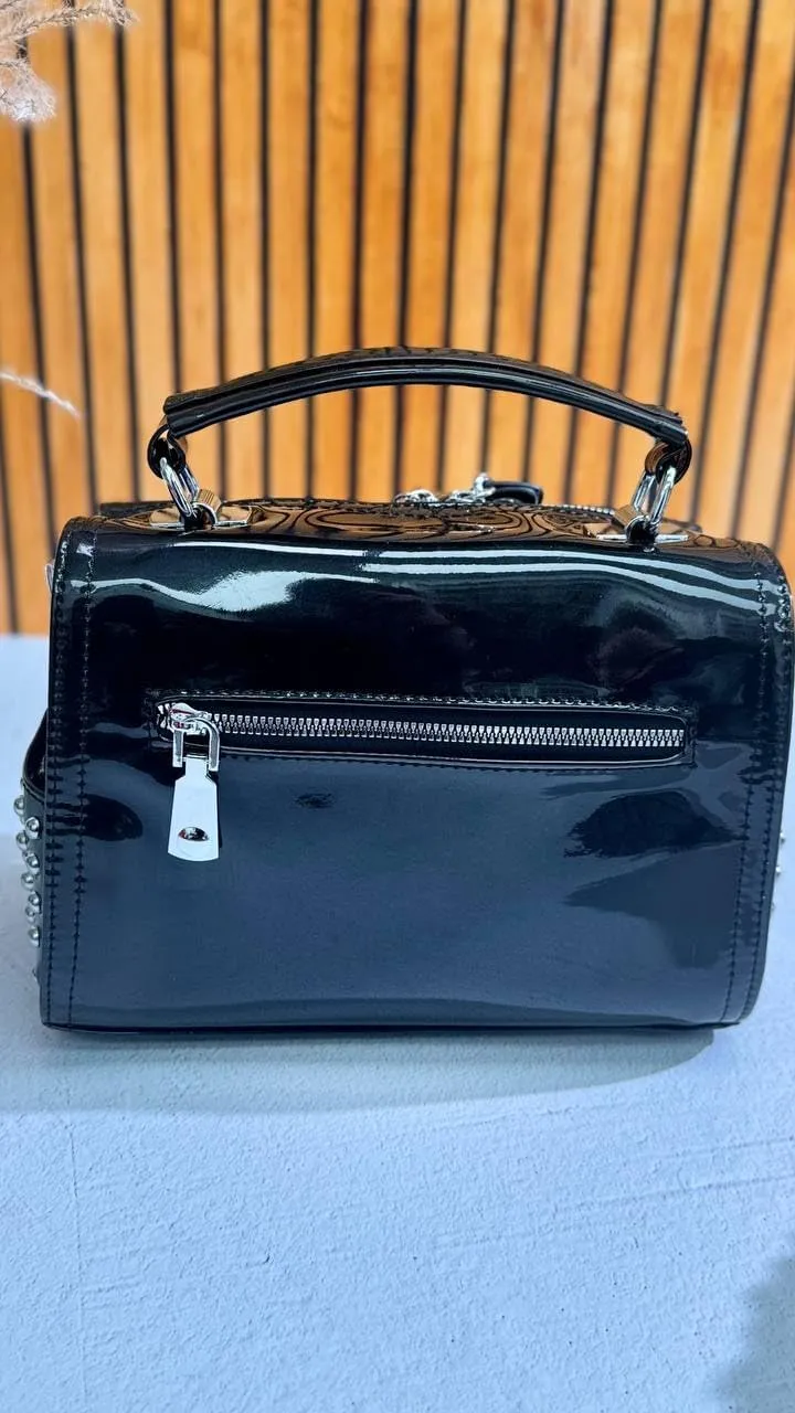 NYC Glam – A Bold Statement Bag with Futuristic Shine