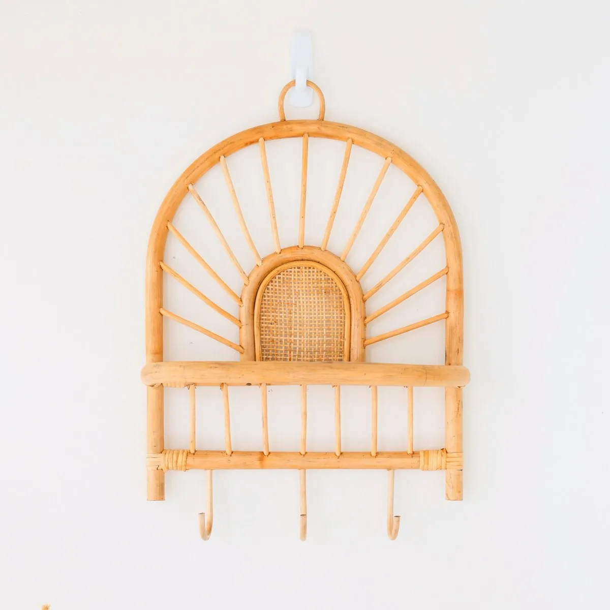 Rattan Wall Shelf – Small Boho Wall Shelf – Hanging Rattan Shelf – Coat or Key Hook – Handmade Shelf Made of Rattan (41x53 cm) BANTEN