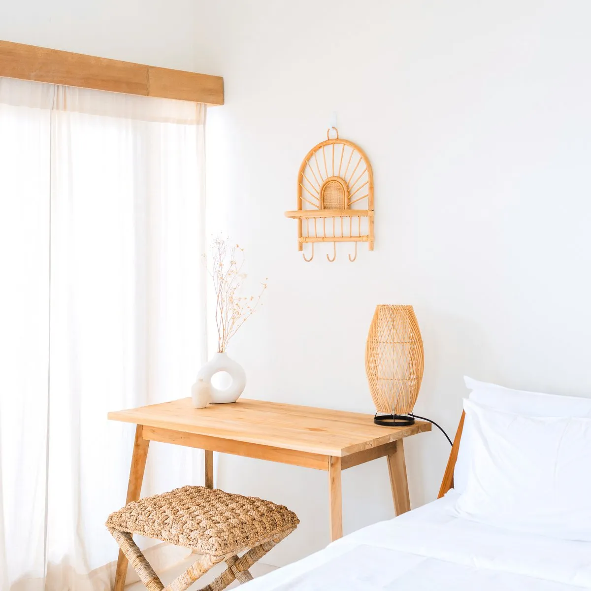 Rattan Wall Shelf – Small Boho Wall Shelf – Hanging Rattan Shelf – Coat or Key Hook – Handmade Shelf Made of Rattan (41x53 cm) BANTEN