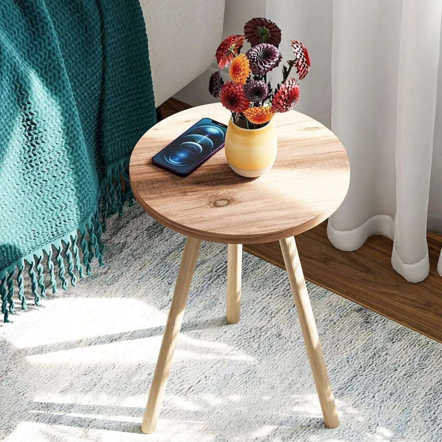 Small Round Side Tables for Living Room, Minimalist Circle Accent End Table Small Spaces Apartments, Modern Night Stand for Bedroom, Office, Nursery (Natural)