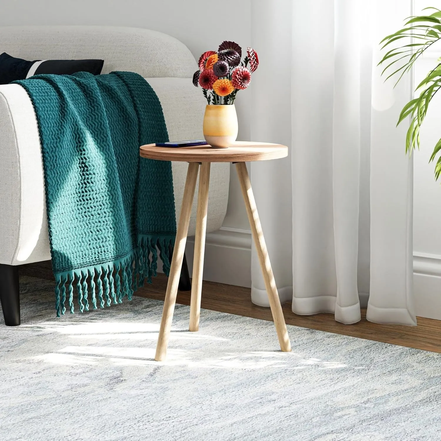 Small Round Side Tables for Living Room, Minimalist Circle Accent End Table Small Spaces Apartments, Modern Night Stand for Bedroom, Office, Nursery (Natural)