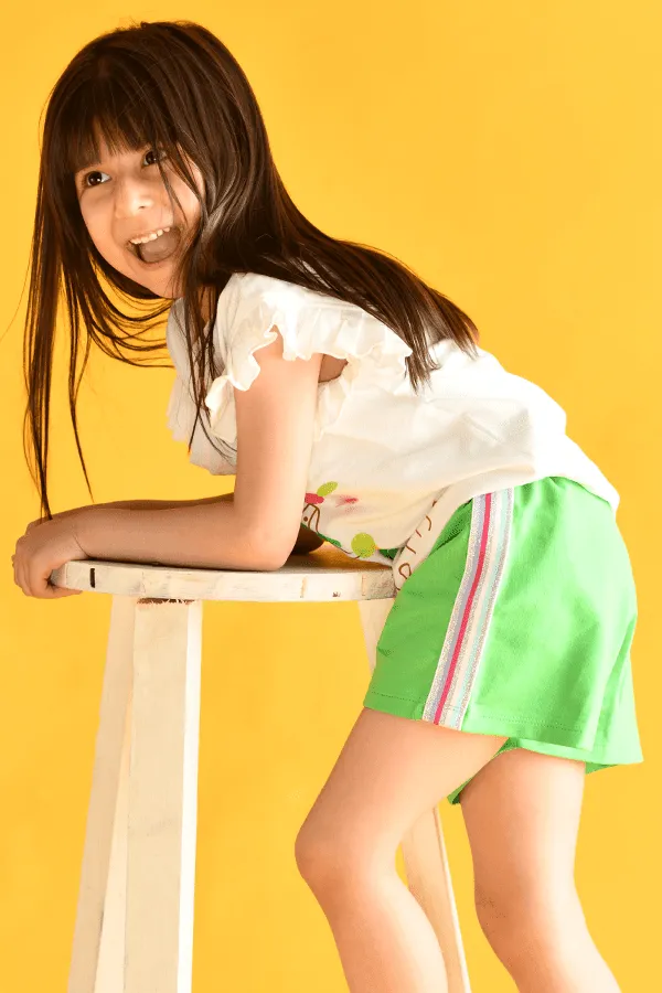SUMMER GREEN SIDE TAPE SHORTS