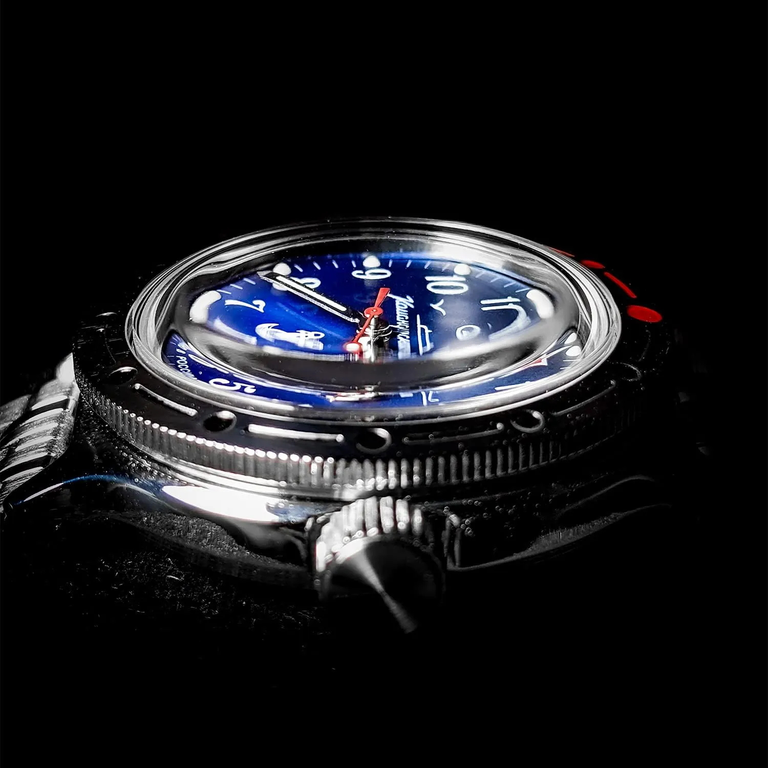 VOSTOK | Men’s Amphibian Submarine Commander Russian Military Style Diver Watch | WR 200 m | Model 420289